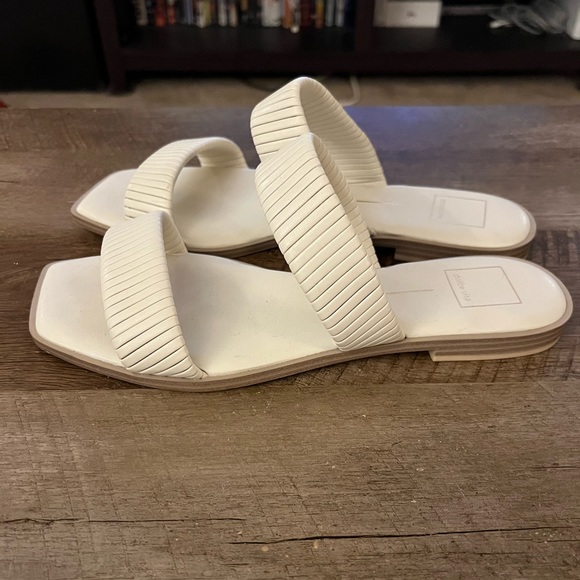 Sandals - Picture 5 of 5